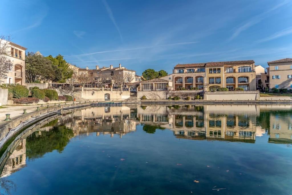 Magnifique Vue Lac Au Golf De Pont-Royal Mallemort Bagian luar foto
